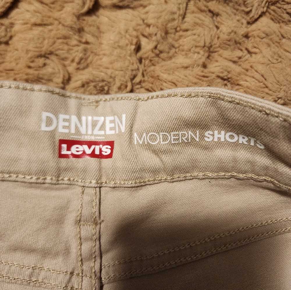 NWT levis Sz 10 Shorts - Picture 7 of 7